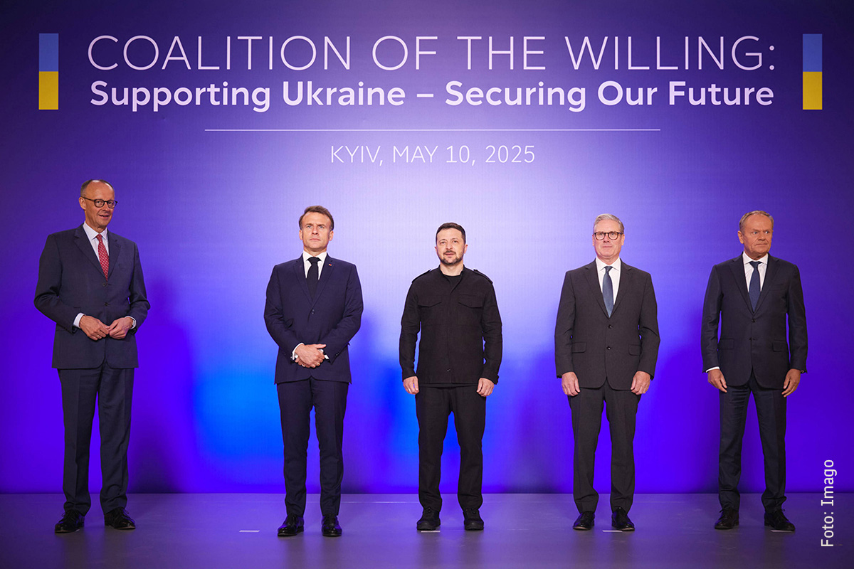 In einem Appell an die Bundesregierung und ihre europäischen Partner fordern zahlreiche Personen des öffentlichen Lebens aus Deutschland und Europa eine gemeinsame Kraftanstrengung der europäischen Demokratien, damit die Ukraine sich erfolgreich gegen den russischen Angriffskrieg verteidigen kann. Ein Erfolg der russischen Aggression gegen die Ukraine wäre Schlag gegen die europäische Sicherheit. Auch das demokratische Projekt Europa wäre ins Mark getroffen.