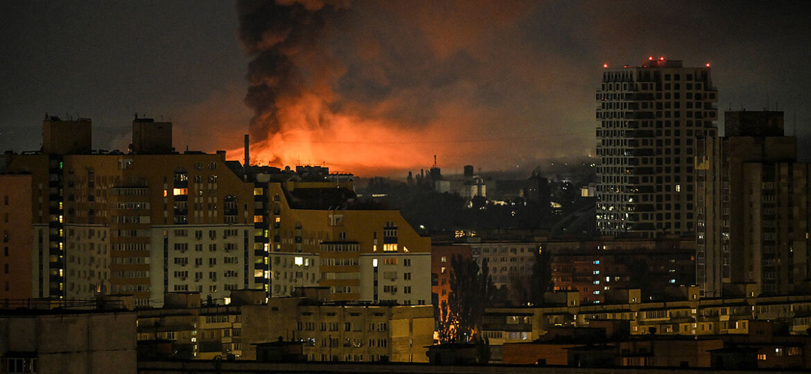 Russische Truppen greifen Kyjiw mit ballistischen Raketen an