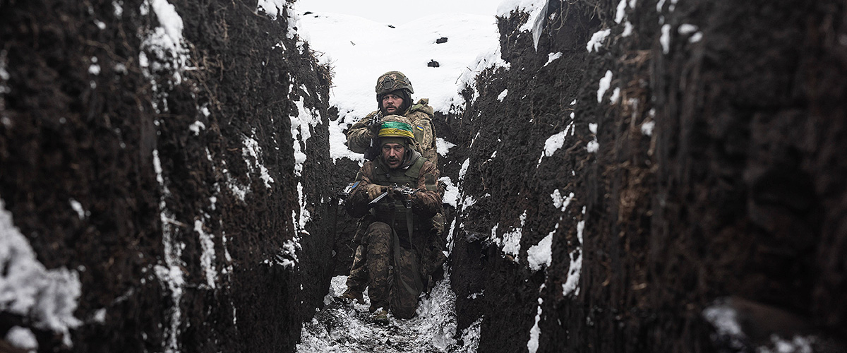 Ukrainische Infanterie führt Wintertraining in der Region Charkiw durch