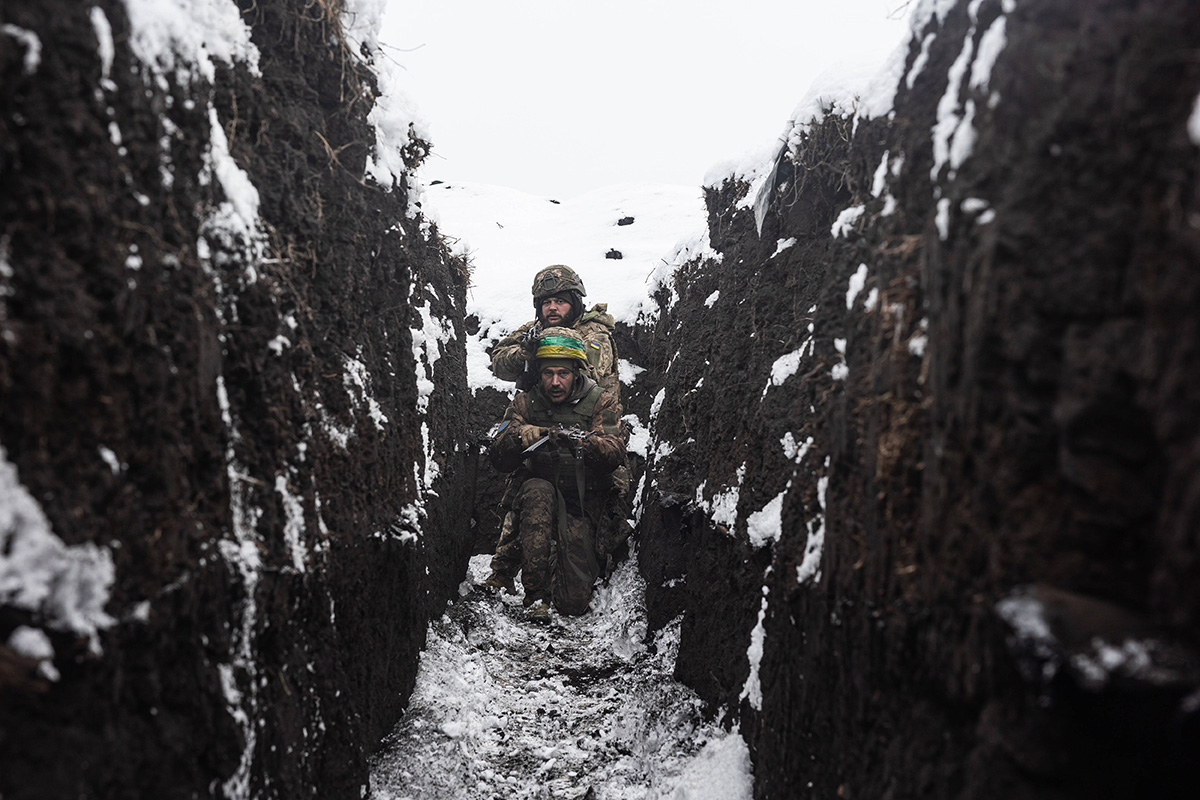 Ukrainische Infanterie führt Wintertraining in der Region Charkiw durch