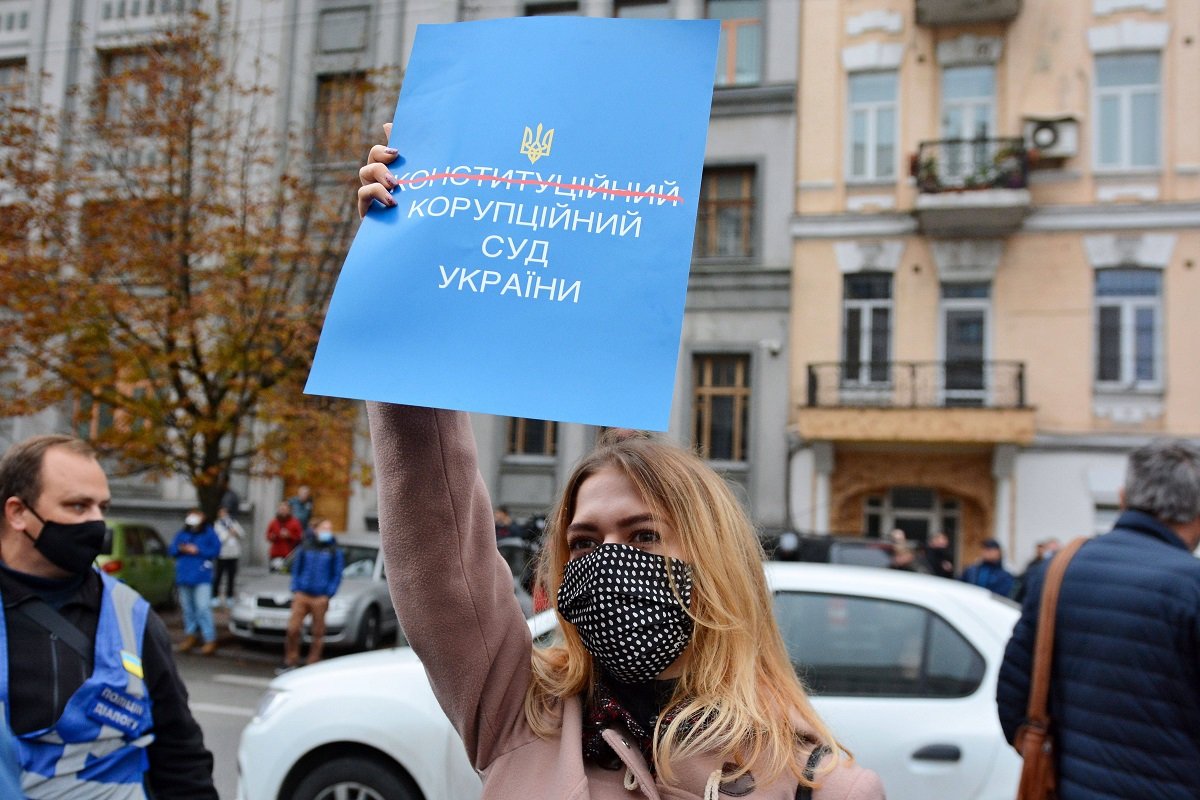 Die Justiz der Ukraine ist ein Verbrechersyndikat und sollte als solches behandelt werden