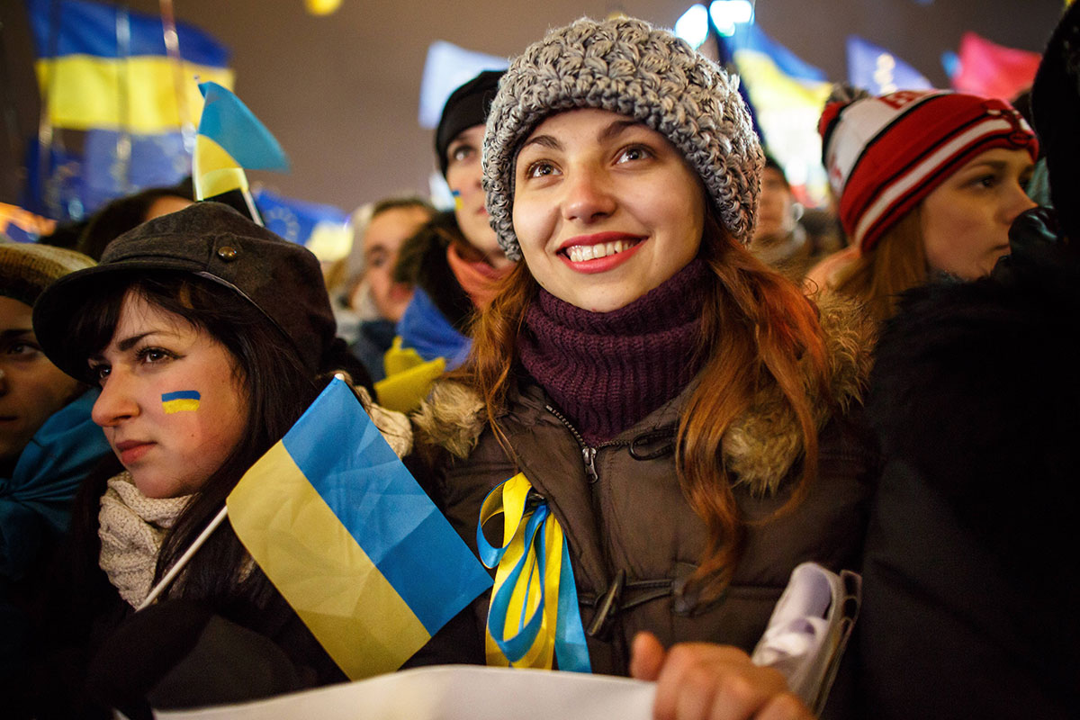 Vor zehn Jahren, am 21. November 2013, begannen nach der Aussetzung des EU-Assoziierungsabkommens die prodemokratischen Massenproteste auf dem Maidan in Kyjiw – die sogenannte „Revolution der Würde“. Heute ist klar: Die Aussetzung des Abkommens auf Druck Moskaus war der erste Akt in Russlands lang angelegtem Krieg gegen die Ukraine.