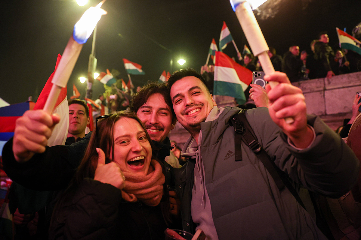 Presseschau ukrai­ni­scher Medien |  1. bis 14. April 2026:
Historische Wahl in Ungarn: Hoffnung für Kyjiw? +++ Angst um Infrastruktur zur Wasserversorgung +++ Mobilisierung: neue Schmerzen, alte Probleme